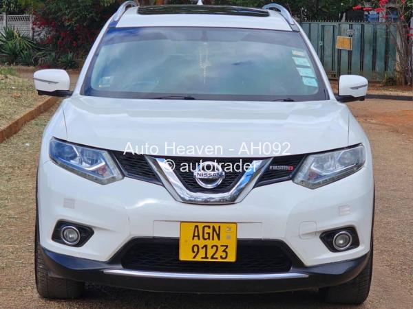 2016 - Nissan  X-Trail