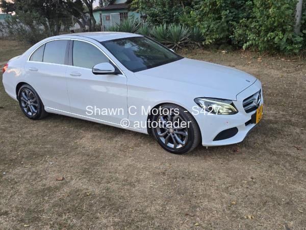 2016 - Mercedes Benz C200