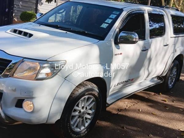 2011 - Toyota  Hilux
