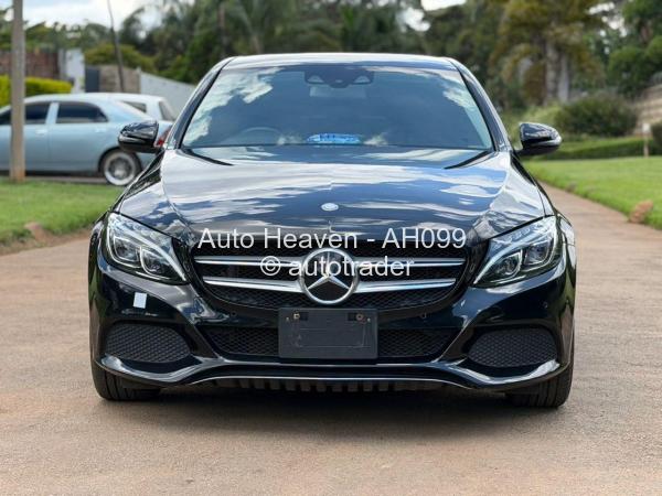 2017 - Mercedes Benz C-Class