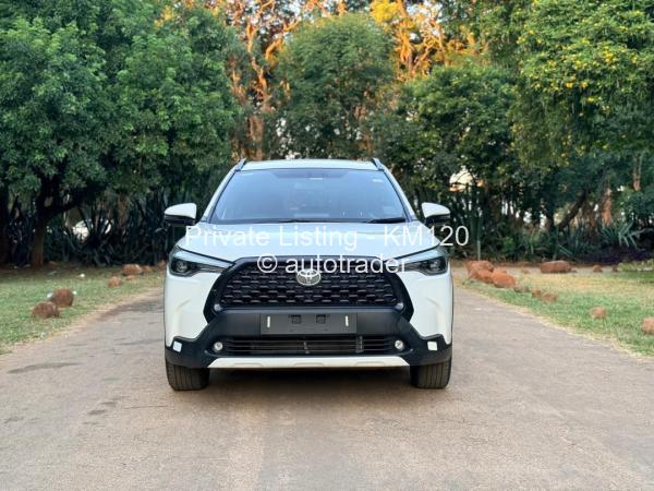 2023 - Toyota  Corolla Cross
