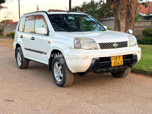 2004 - Nissan  X-Trail