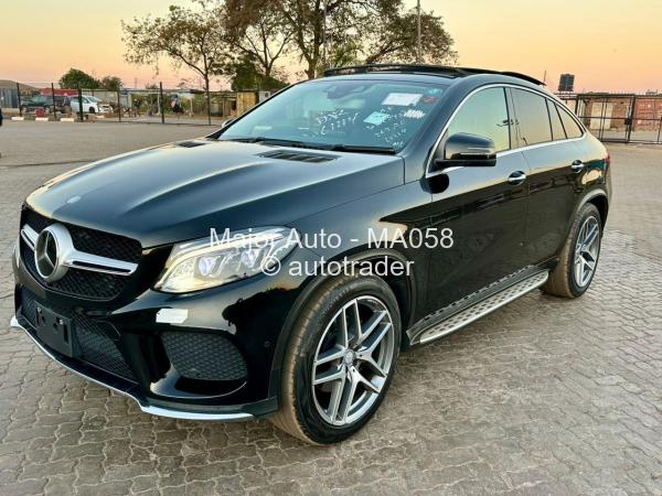 2017 - Mercedes Benz GLE