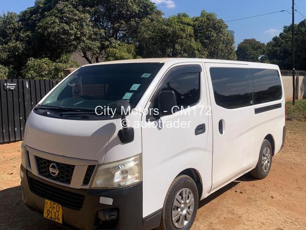 2015 - Nissan  NV350