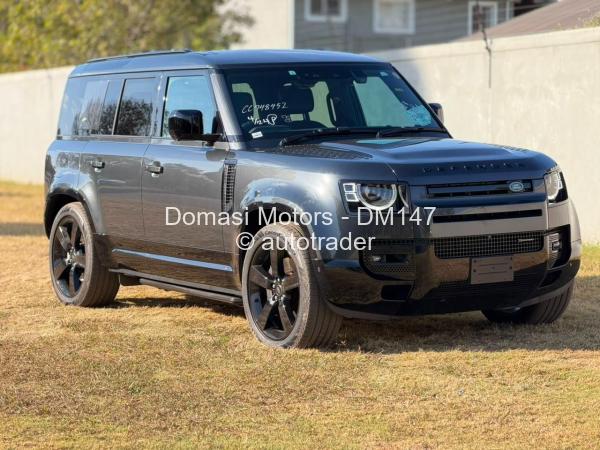 2024 - Land-Rover  Defender