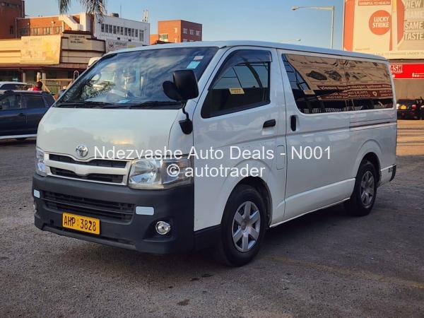 2015 - Toyota  Hiace
