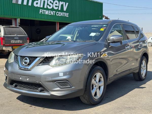 2017 - Nissan  X-Trail