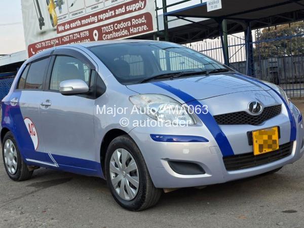 2009 - Toyota  Vitz
