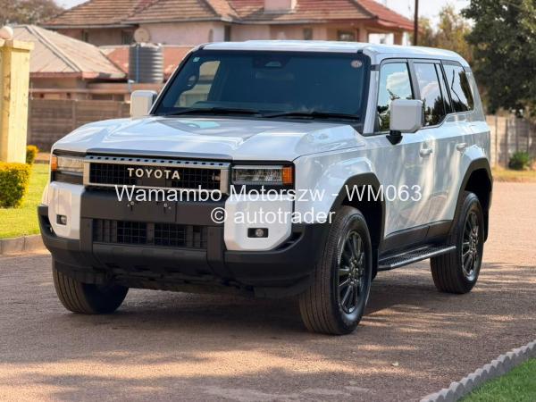 2025 - Toyota  Land Cruiser Prado