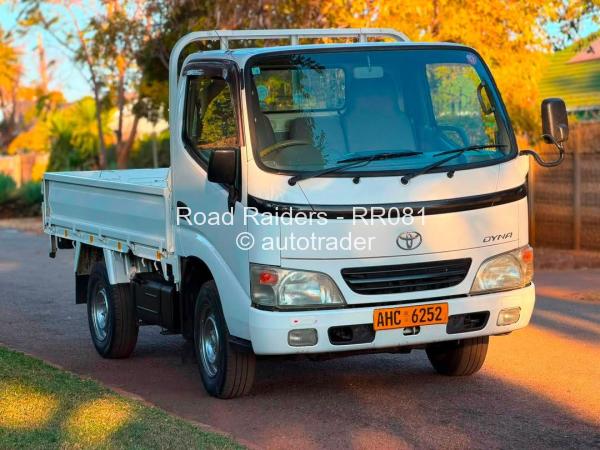 2014 - Toyota  Dyna 150