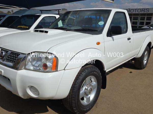 2018 - Nissan  NP300 Hardbody