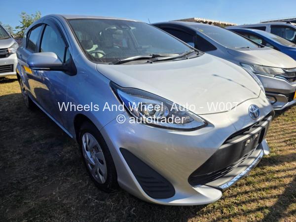 2020 - Toyota  Aqua