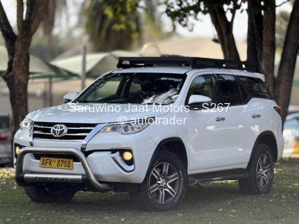 2018 - Toyota  Fortuner