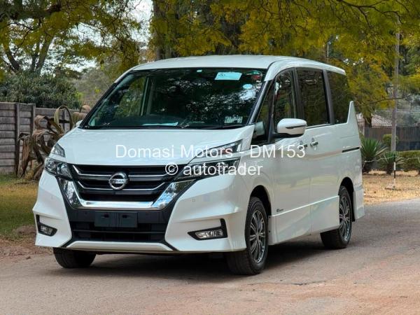 2017 - Nissan  Serena