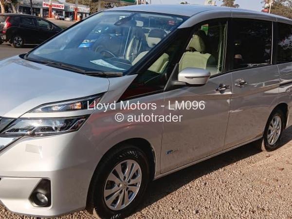 2020 - Nissan  Serena