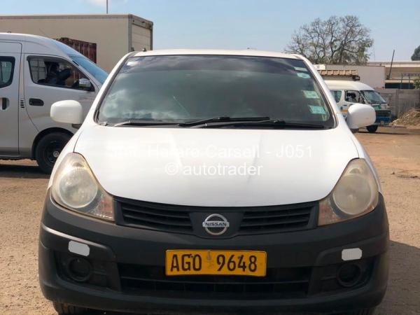 2015 - Nissan  AD Van