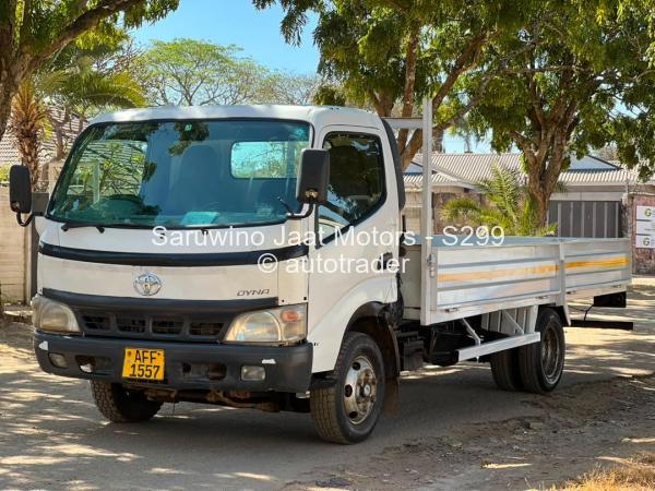 2010 - Toyota  Dyna