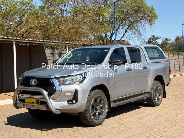 2021 - Toyota  Hilux