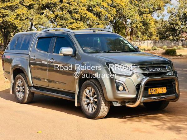 2017 - Isuzu  KB300