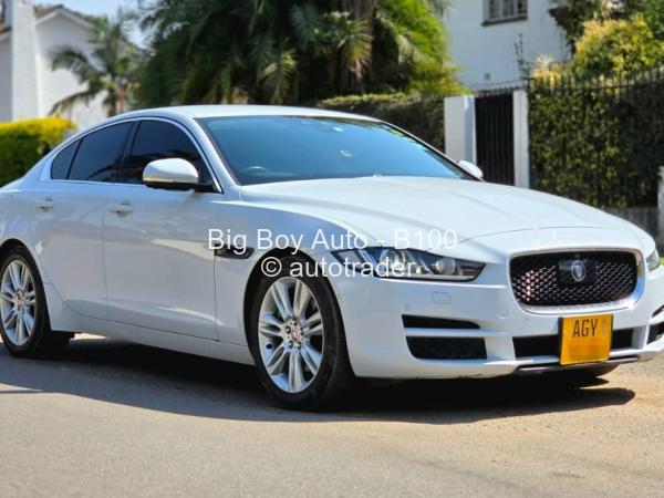 2016 - Jaguar XE