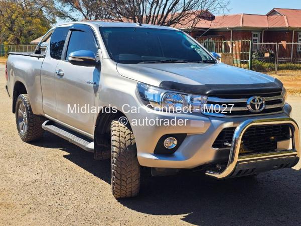 2016 - Toyota  HILUX GD6