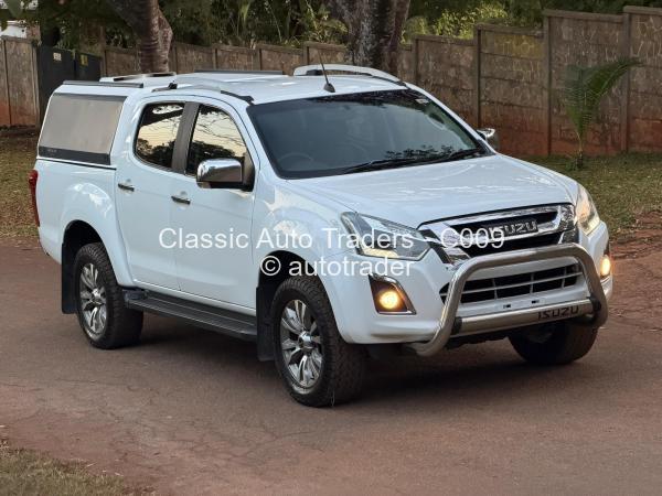2018 - Isuzu  KB300