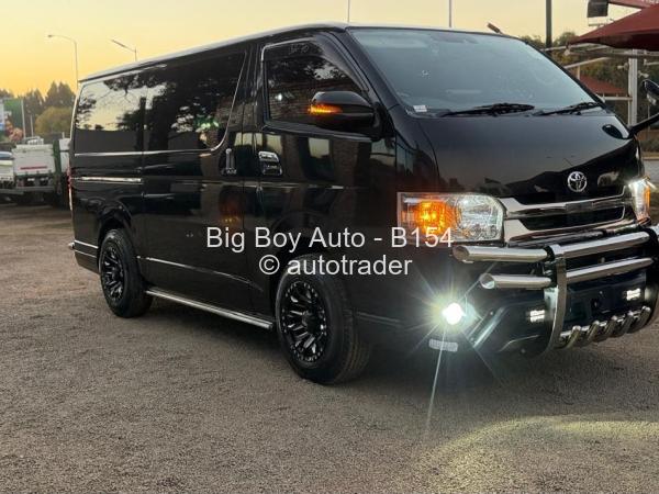 2018 - Toyota  Hiace