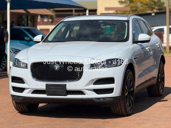 2017 - Jaguar F-Pace