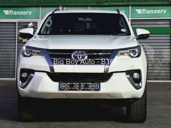 2019 - Toyota  Fortuner