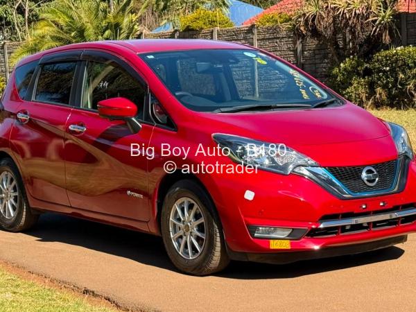 2017 - Nissan  Note