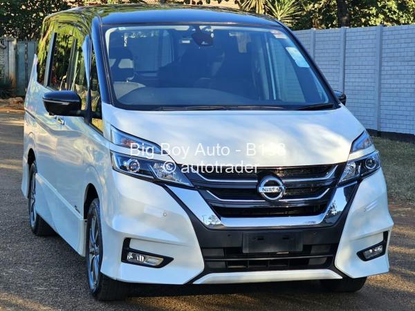 2017 - Nissan  Serena