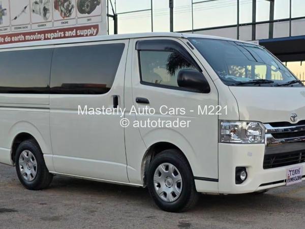 2018 - Toyota  Hiace