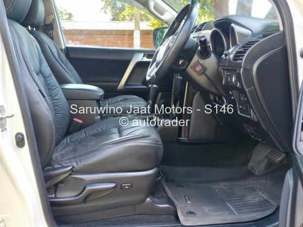 2017 - Toyota  Land Cruiser Prado