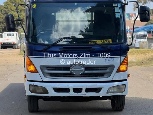 2005 - Hino Ranger