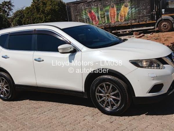2014 - Nissan  X-Trail