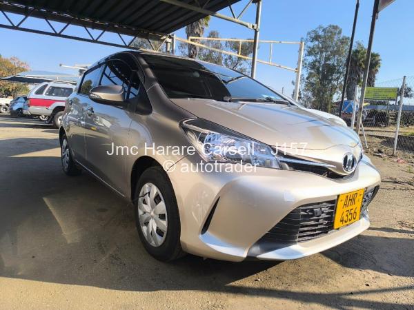2016 - Toyota  Vitz
