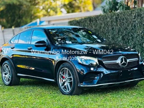2017 - Mercedes Benz GLC