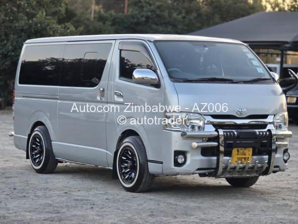 2016 - Toyota  Hiace