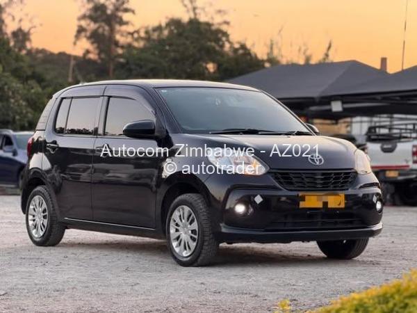 2017 - Toyota  Passo