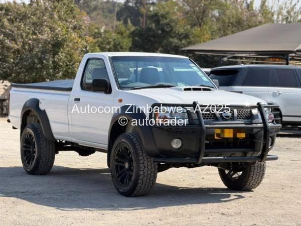 2019 - Nissan  NP300 Hardbody