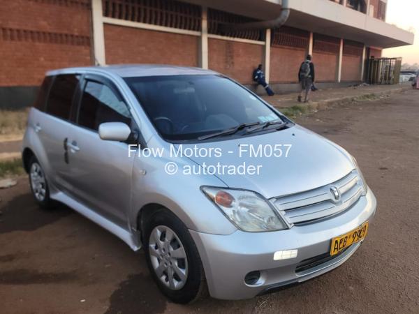 2014 - Toyota  Ist