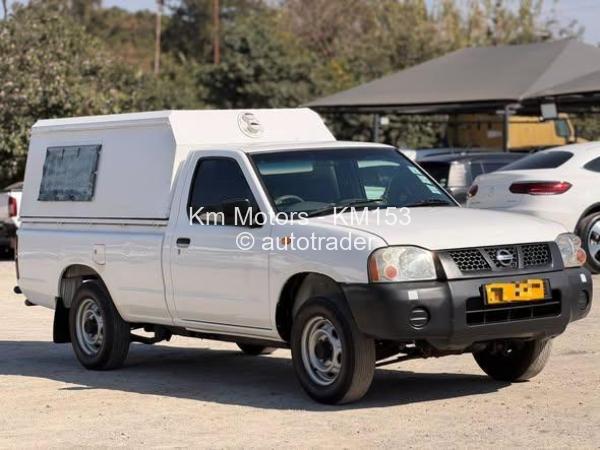 2019 - Nissan  Hardbody