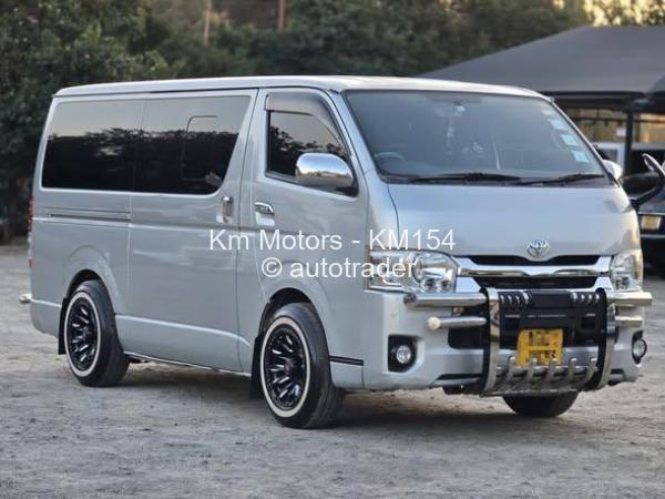 2016 - Toyota  Hiace