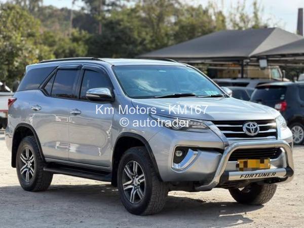 2016 - Toyota  Fortuner