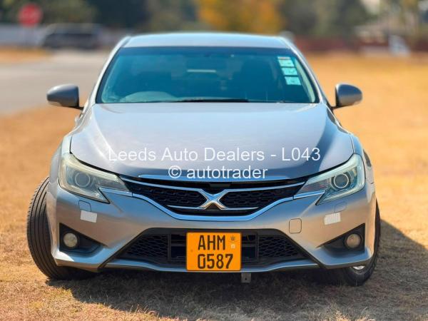 2015 - Toyota  Mark X