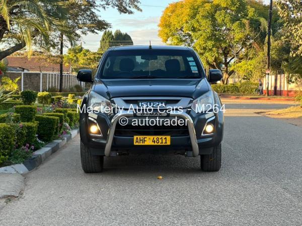 2019 - Isuzu  D-Max Gen 6 2.5