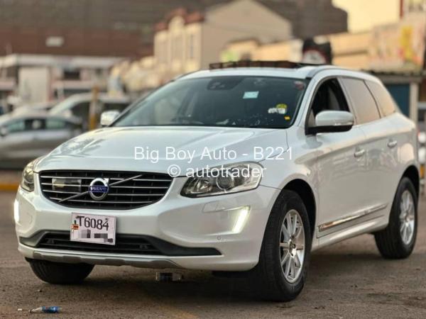 2017 - Volvo  XC60