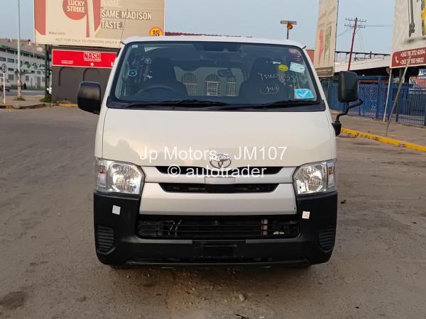 2018 - Toyota  Hiace