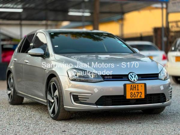 2019 - Volkswagen  Golf