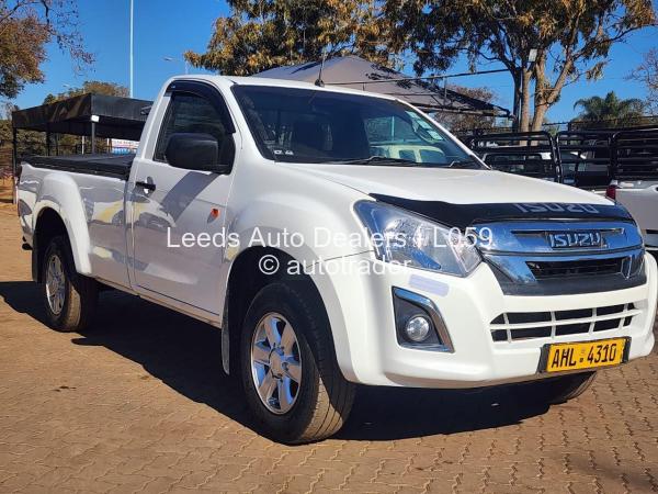 2015 - Isuzu  Kb